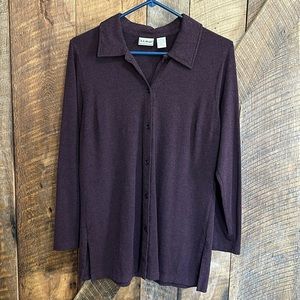 Women’s LL Bean long sleeve button down collared fitted shirt